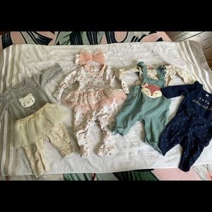 Lot of Carter’s baby outfits 3-6moths